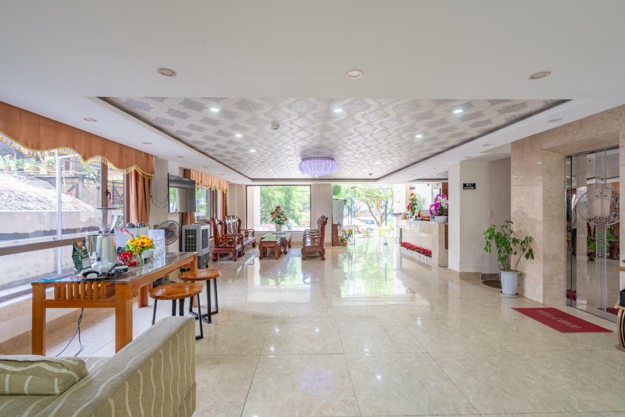 Oyo 236 Hoa Mai Boutique Hotel Đà Nẵng Exterior foto